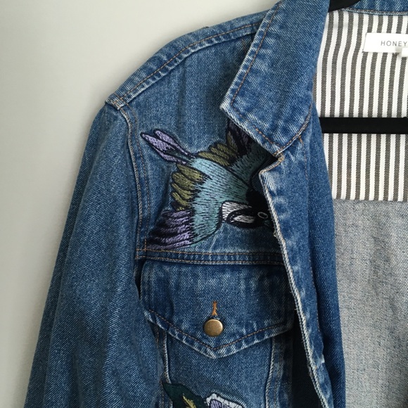 Honey Punch Embroidered Denim Jacket Sz Small - Picture 6 of 7